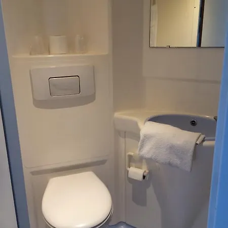 Fasthotel Montereau - Hotel 2*