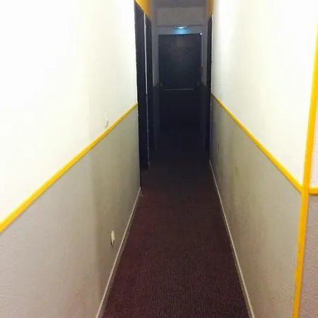 Fasthotel Montereau - Hotel Esmans