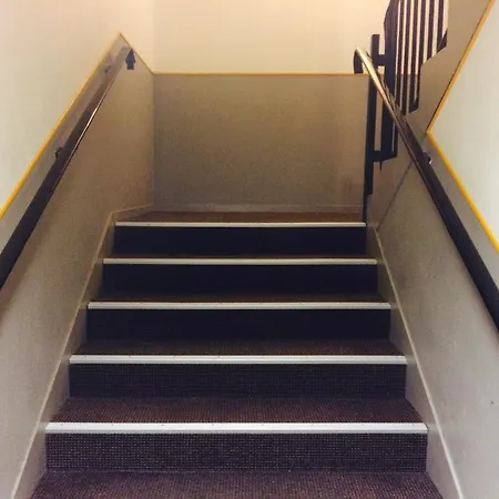 Fasthotel Montereau - 2*