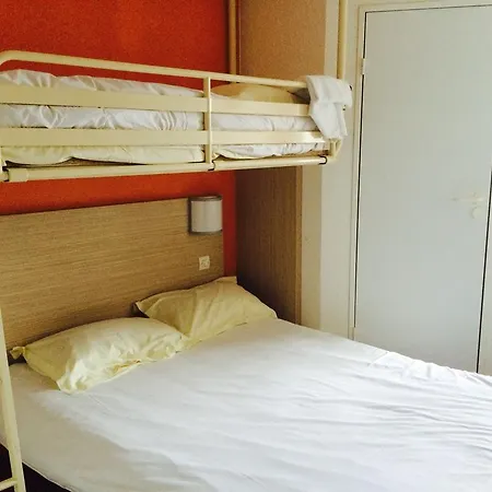 Fasthotel Montereau - Hotel 2*