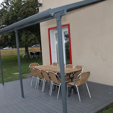 Fasthotel Montereau - Hotel 2*