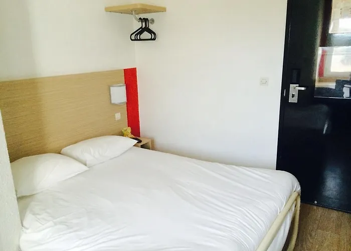 Fasthotel Montereau - 2*