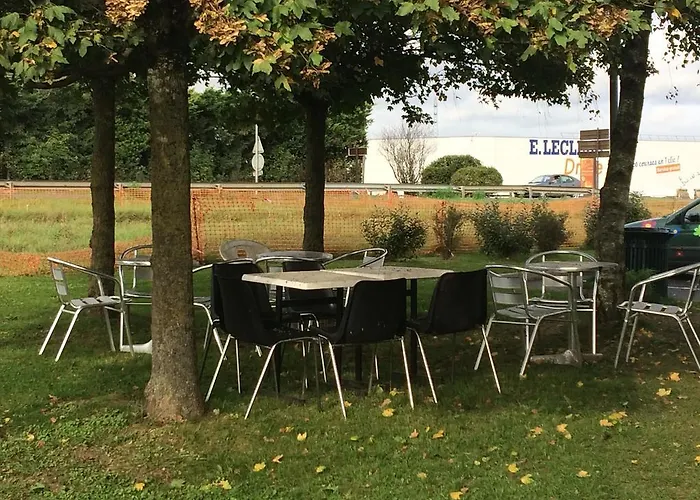 Fasthotel Montereau - Esmans